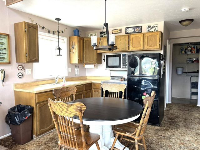 2138 Overland Cir, Jefferson, CO 80456