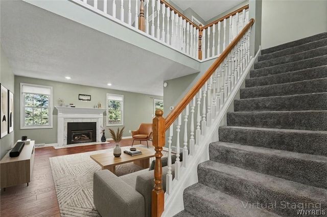 32 Hill Drive North, West Seneca, NY 14224