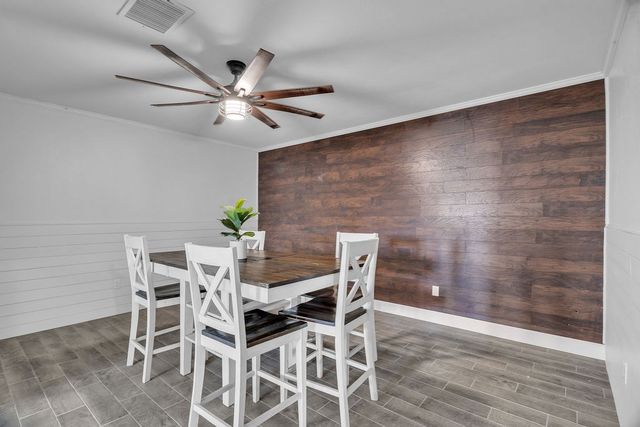 2910 W 8th St, Big Spring, TX 79720