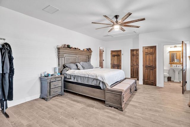 2910 W 8th St, Big Spring, TX 79720