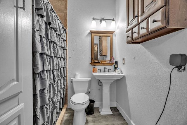 2910 W 8th St, Big Spring, TX 79720