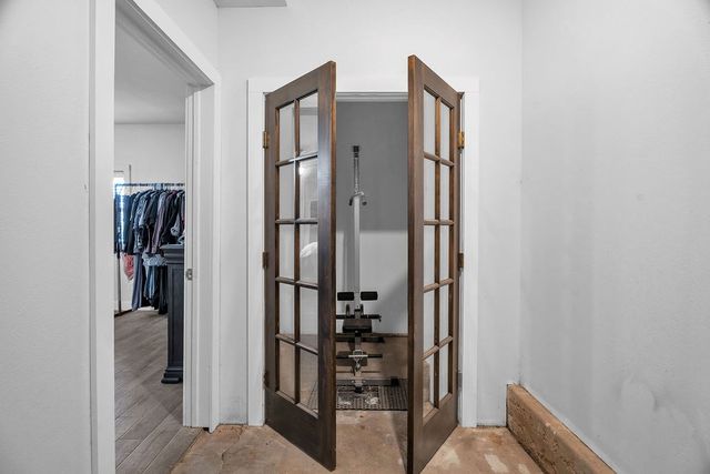 2910 W 8th St, Big Spring, TX 79720