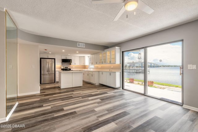 625 N Halifax Ave Apt 23, Daytona Beach, FL 32118