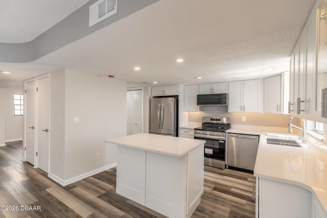 625 N Halifax Ave Apt 23, Daytona Beach, FL 32118