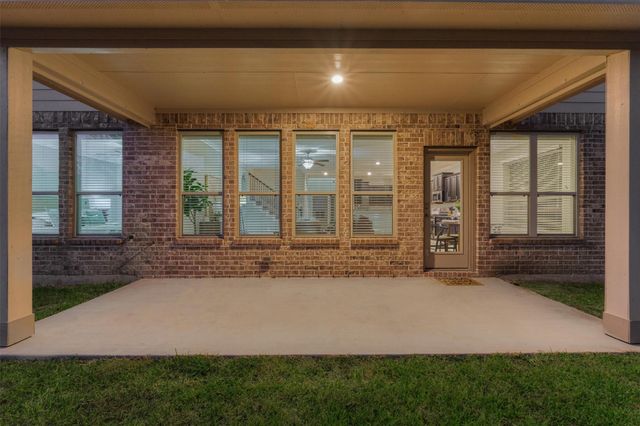 2437 Branshill Drive, Conroe, TX 77304
