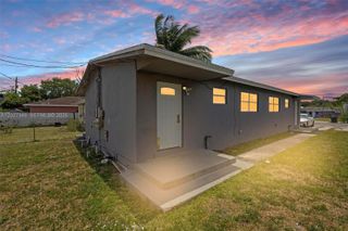 369 Phippen Waiters Rd Front, Dania Beach, FL 33004