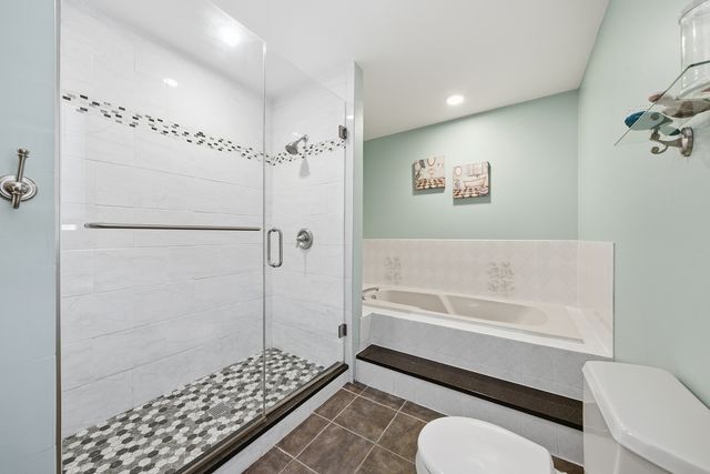 7435 W 157th Street, Orland Park, IL 60462