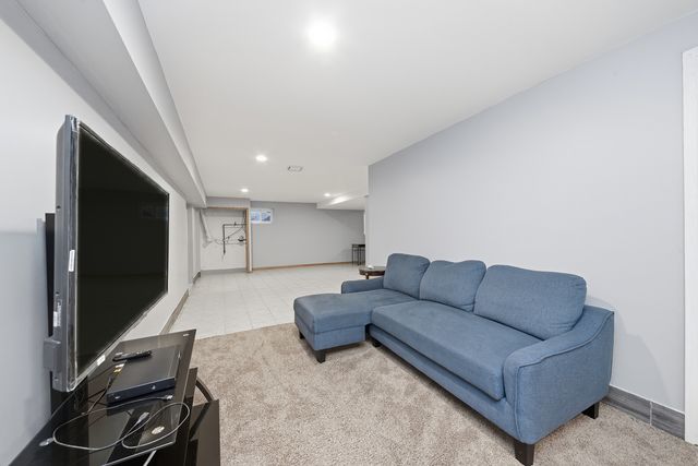 7435 W 157th Street, Orland Park, IL 60462