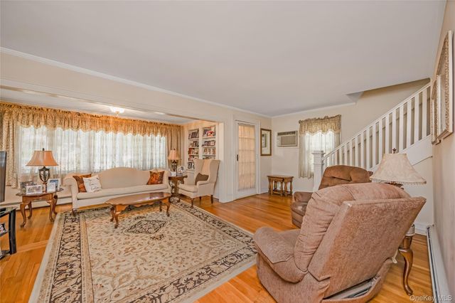 69 Vernon Avenue, Rockville Centre, NY 11570