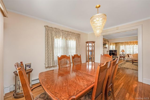 69 Vernon Avenue, Rockville Centre, NY 11570