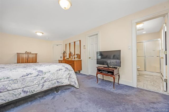 69 Vernon Avenue, Rockville Centre, NY 11570