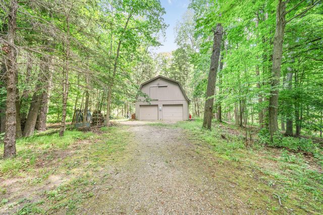 14360 16 Mile Road, Rodney, MI 49342