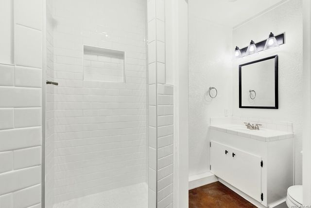 903 FABULOUS DR, San Antonio, TX 78213