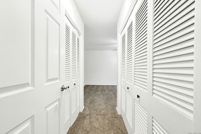 903 FABULOUS DR, San Antonio, TX 78213