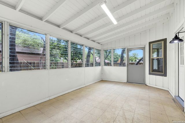903 FABULOUS DR, San Antonio, TX 78213