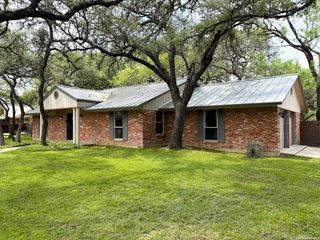 903 FABULOUS DR, San Antonio, TX 78213