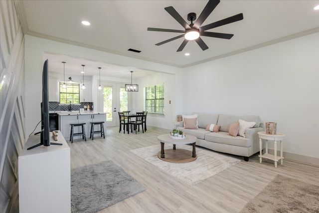 1001 SW 1st Avenue, Mineral Wells, TX 76067