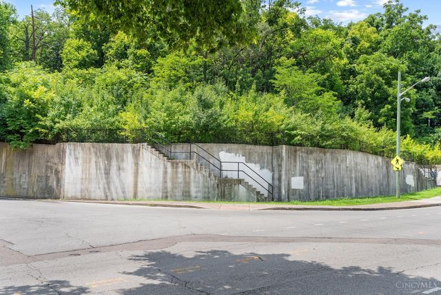 2358 Glenway Avenue, Cincinnati, OH 45204