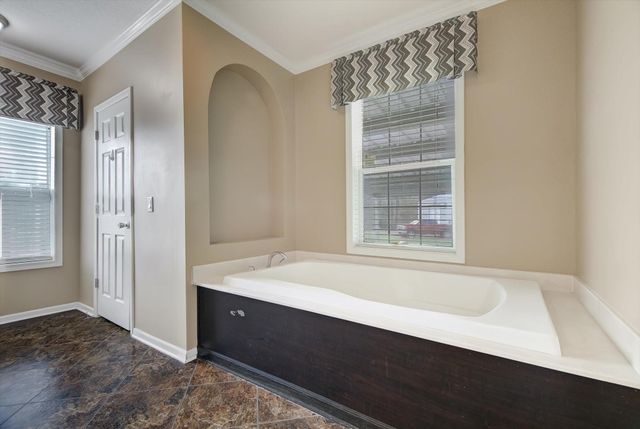 3 County Road 6475, Dayton, TX 77535