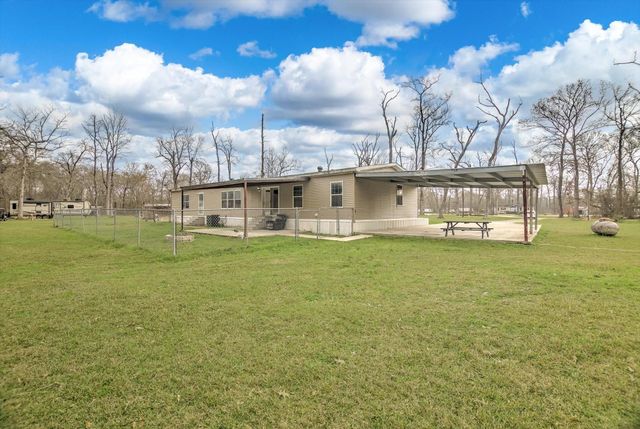 3 County Road 6475, Dayton, TX 77535