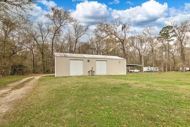 3 County Road 6475, Dayton, TX 77535