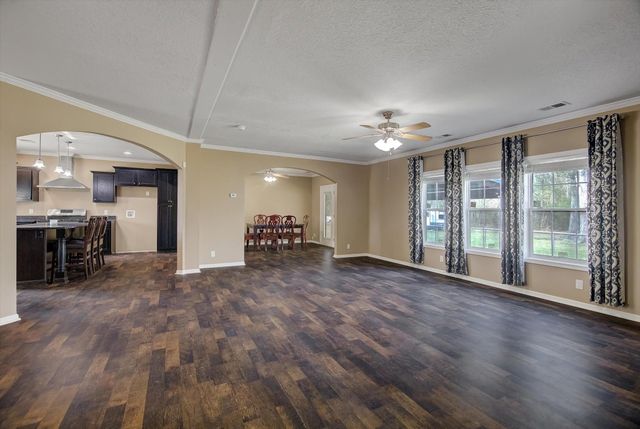 3 County Road 6475, Dayton, TX 77535