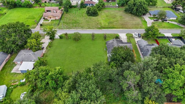 2823 Rigel Road, Houston, TX 77088