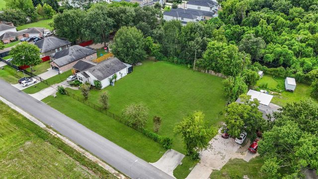 2823 Rigel Road, Houston, TX 77088