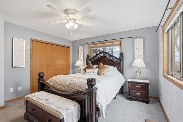 1707 Sapphire Way, Sun Prairie, WI 53590