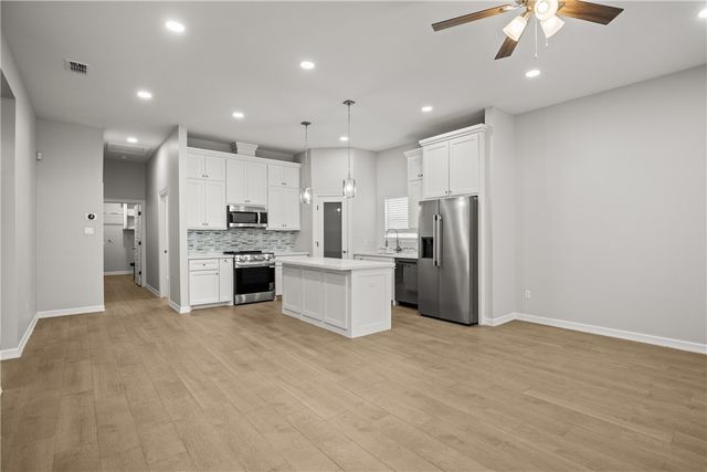 509 W Ragland Ave, Kingsville, TX 78363