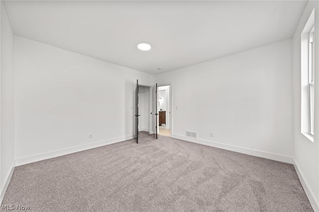 1422 W 77th Street, Cleveland, OH 44102