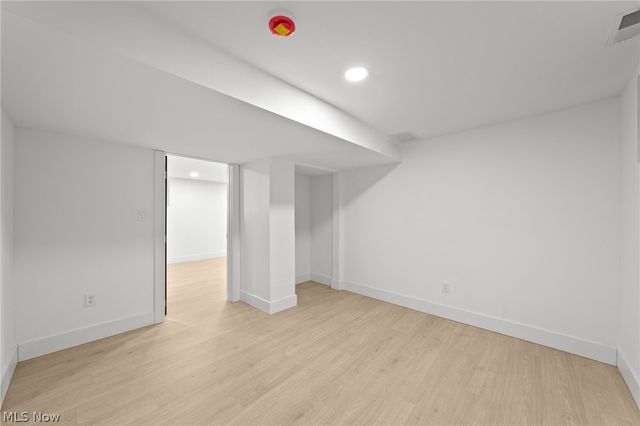 1422 W 77th Street, Cleveland, OH 44102