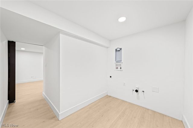 1422 W 77th Street, Cleveland, OH 44102