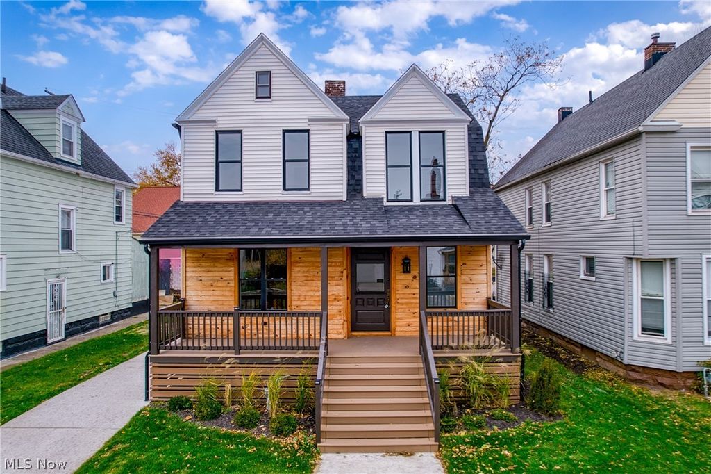 1422 W 77th Street, Cleveland, OH 44102