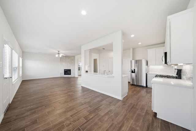 32942 Silver Meadow Way, Brookshire, TX 77423