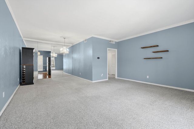 4320 Bellaire Drive S 240W, Fort Worth, TX 76109