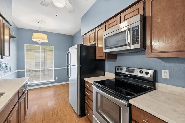 4320 Bellaire Drive S 240W, Fort Worth, TX 76109