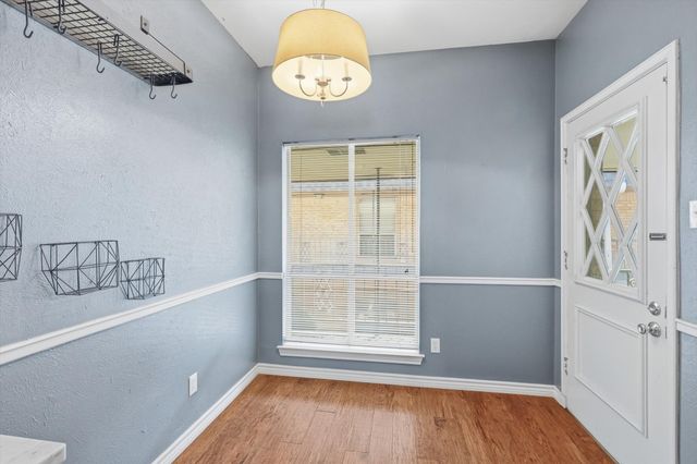 4320 Bellaire Drive S 240W, Fort Worth, TX 76109