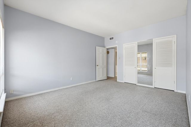 4320 Bellaire Drive S 240W, Fort Worth, TX 76109