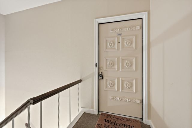 4320 Bellaire Drive S 240W, Fort Worth, TX 76109