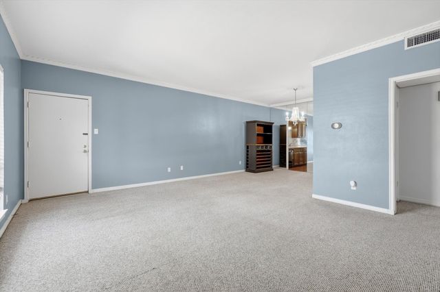 4320 Bellaire Drive S 240W, Fort Worth, TX 76109