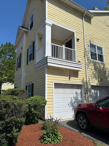 104 Gazebo Circle 104, Reading, MA 01867