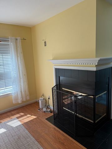 104 Gazebo Circle 104, Reading, MA 01867