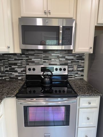 104 Gazebo Circle 104, Reading, MA 01867