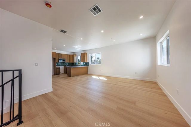 2426 S West View Street A, Los Angeles, CA 90016