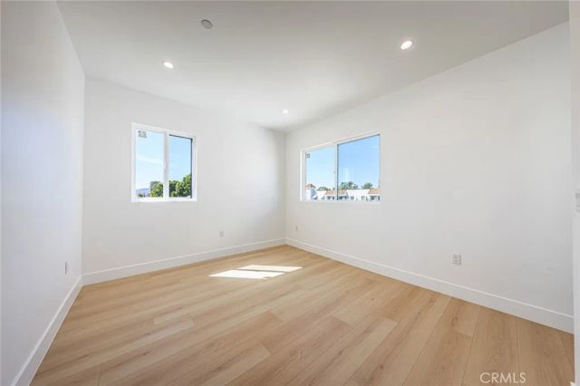 2426 S West View Street A, Los Angeles, CA 90016