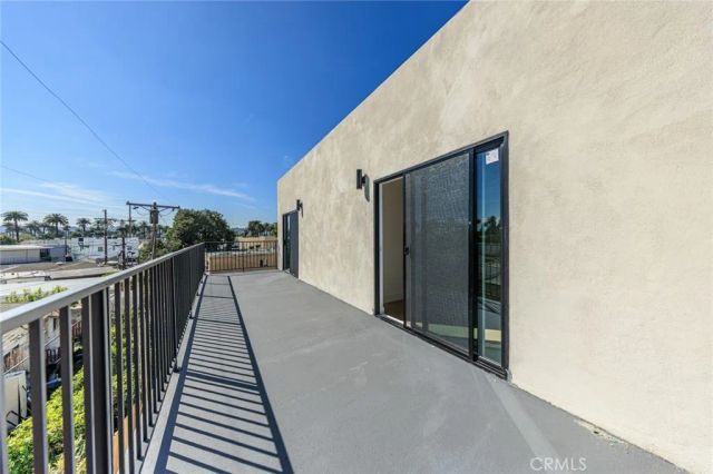 2426 S West View Street A, Los Angeles, CA 90016