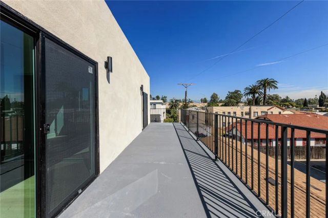 2426 S West View Street A, Los Angeles, CA 90016