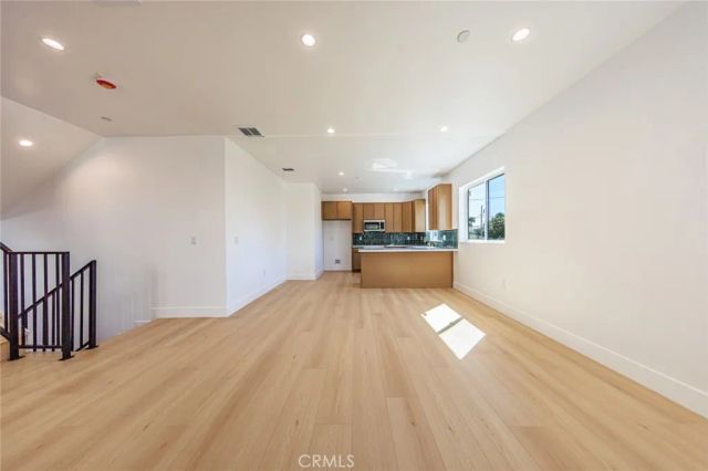 2426 S West View Street A, Los Angeles, CA 90016