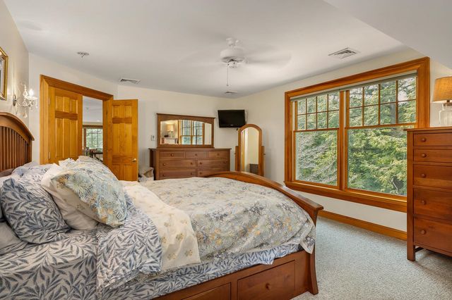 26 Smith Garrison Road, Newmarket, NH 03857